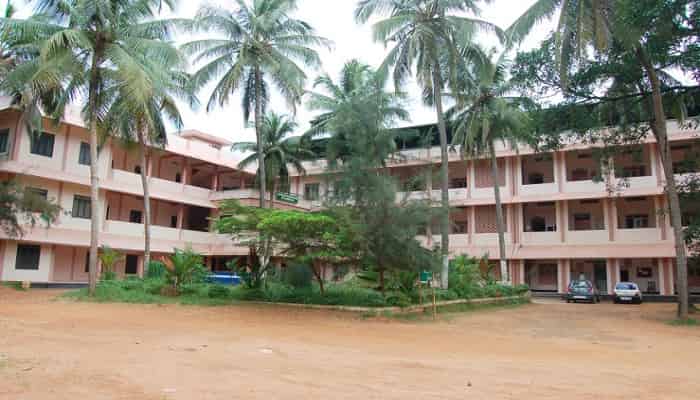 VAC Thrissur, Vaidyaratnam Ayurveda College Thrissur