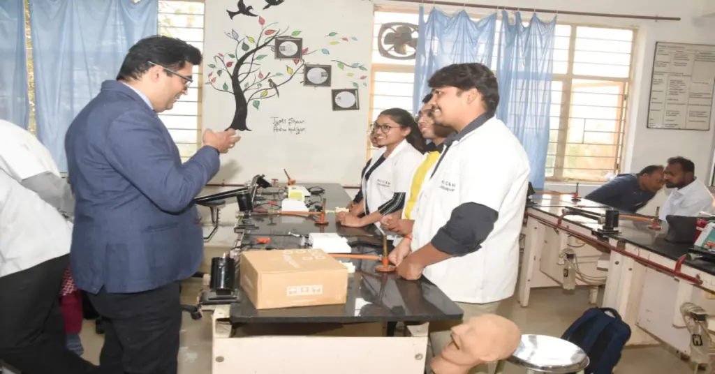 Hitkarini Dental College Jabalpur Labs