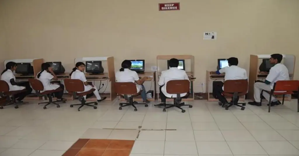 Modern Dental College Indore Computer Lab