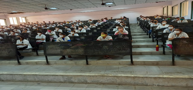 CU Shah Medical College Surendernagar Classroom