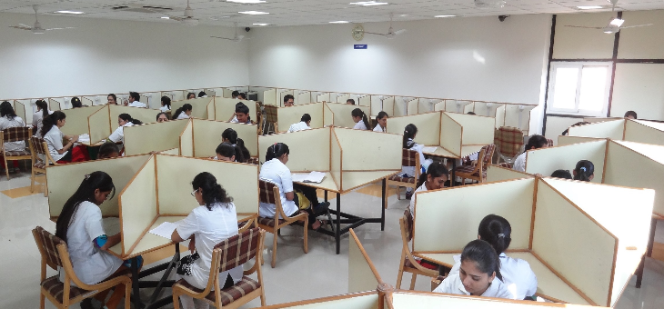 CU Shah Medical College Surendernagar Library