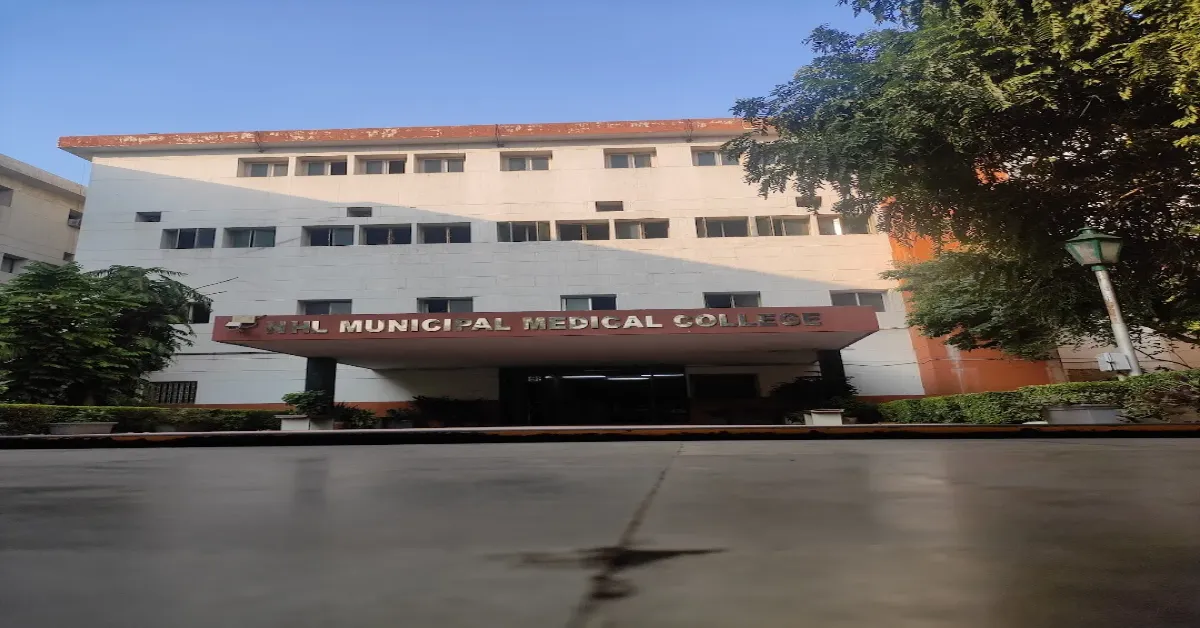 NHL Municipal Medical College