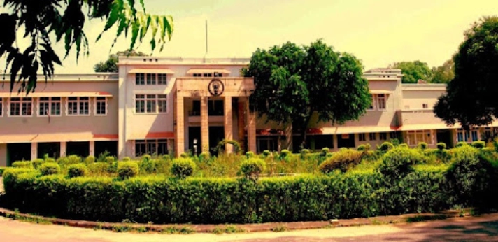 Gajra Raja Medical College Gwalior