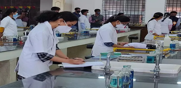 Gyan Sagar Medical College Students