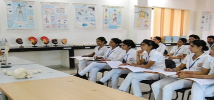 Maharaja Jitendra Narayan Medical College Lab
