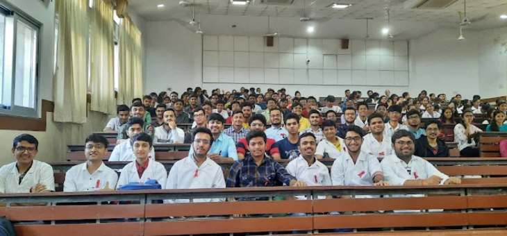 Pramukhswami Medical College Karamsad Classroom