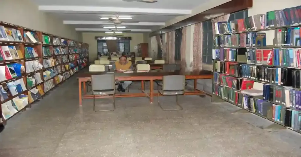 Rabindranath Tagore Medical College Udaipur Library