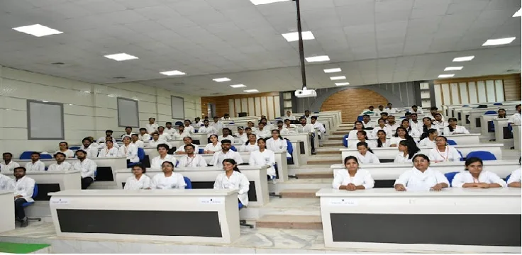 shree narayan medical institute and hospital College Class room