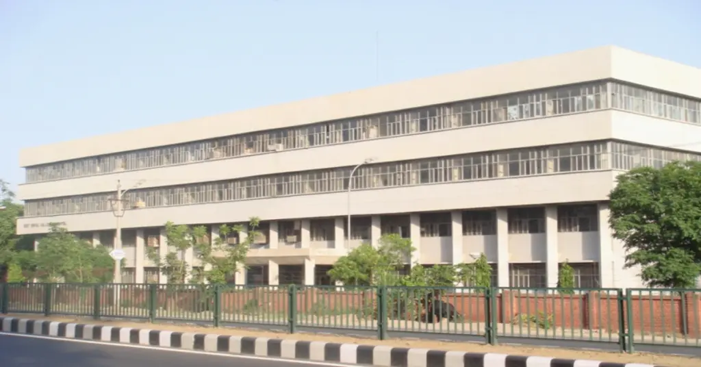 Government Dental College Patiala Building