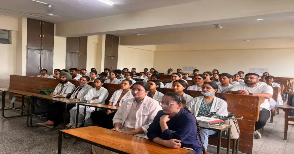 Government Dental College Patiala Classes