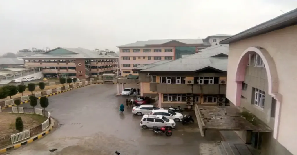 Government Dental College, Srinagar Entry