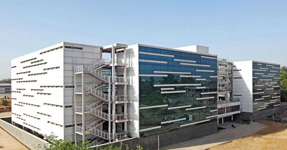 Jamia Millia Islamia Dental College