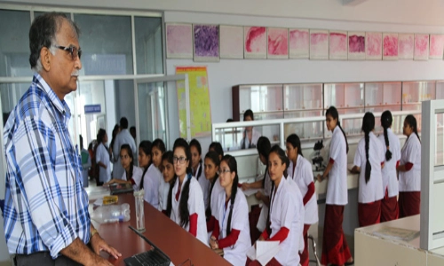 Universal College of Medical Sciences Bhairahawa Lab