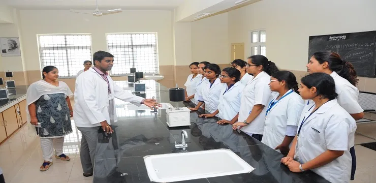 Padmavathi Medical College Students jpg