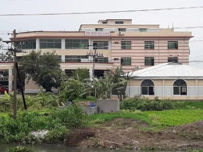 Central Medical College Campus view