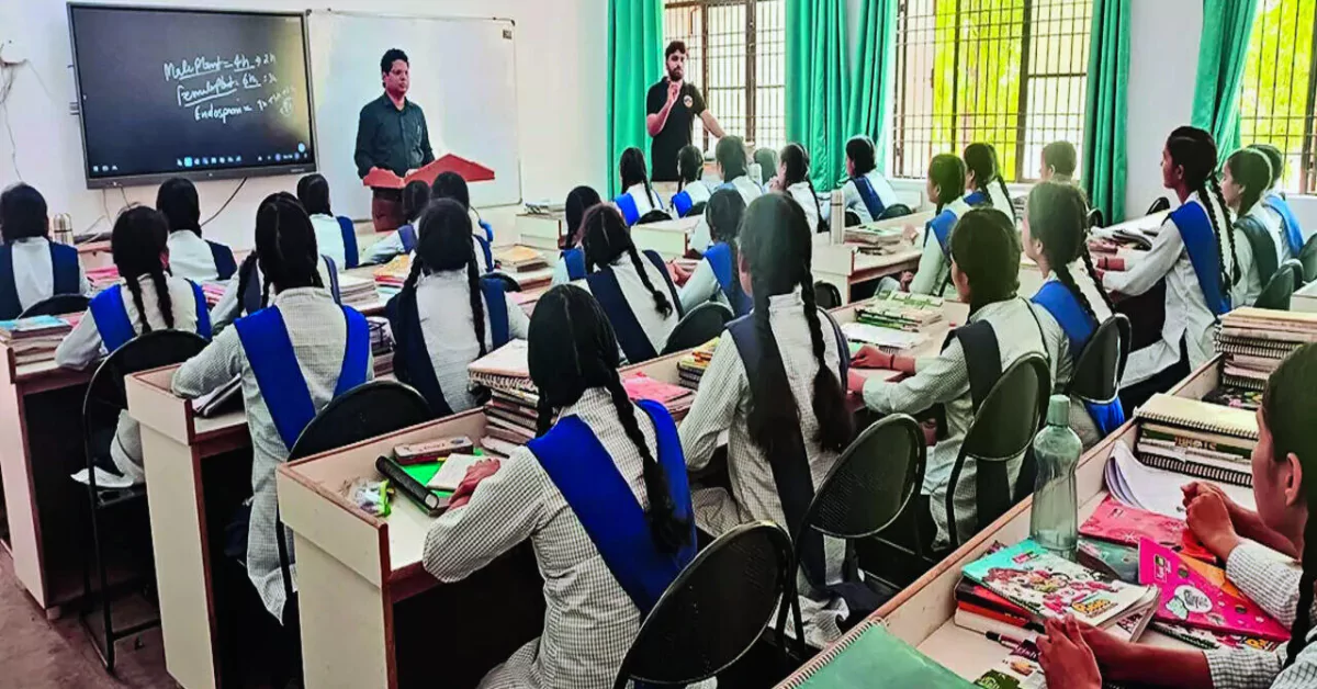 12 SC and OBC students from Sarvodaya Vidyalaya Marihan Crack NEET UG 2025
