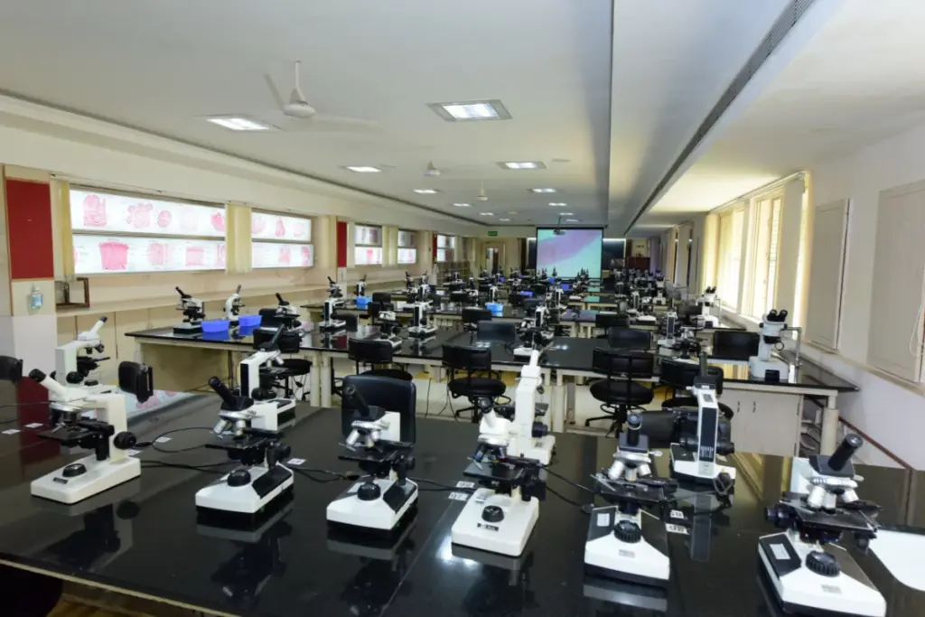 KMC Manipal Lab Tour Anatomy Histology lab